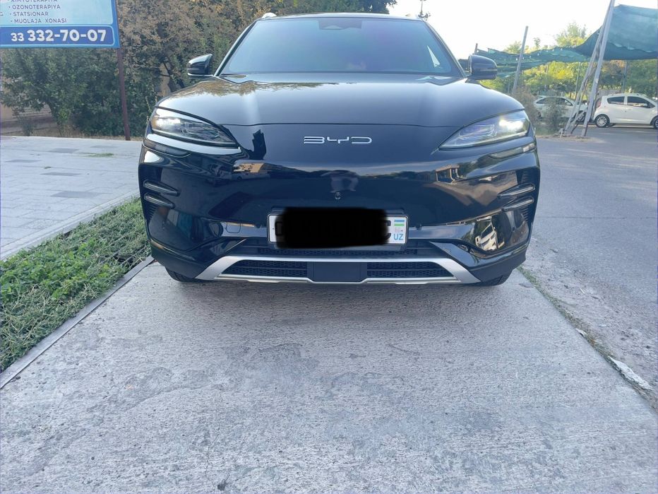 Срочно продается BYD Song+ champion.