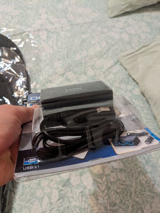 Adaptor auto pentru încărcătoare