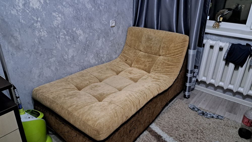 Диван трансформер б/у в хорошем состоянии