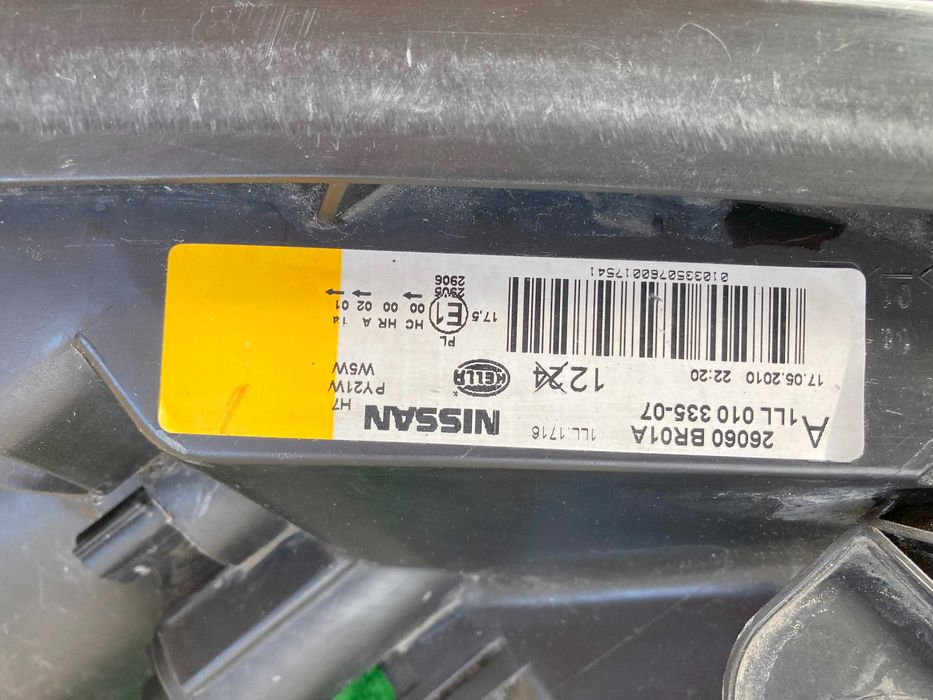 Nissan Qashqai J10 FaceLift - Ляв и Десен Фар - Фабрични