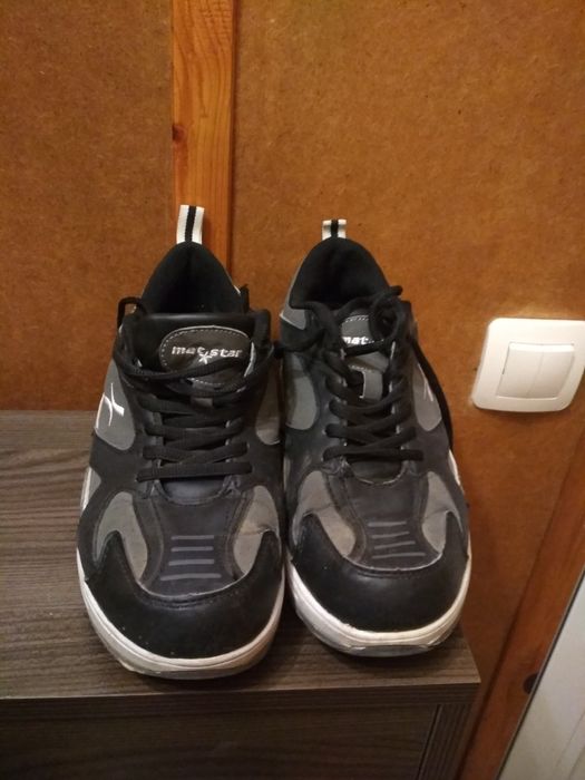 Зимни ботуши, три броя