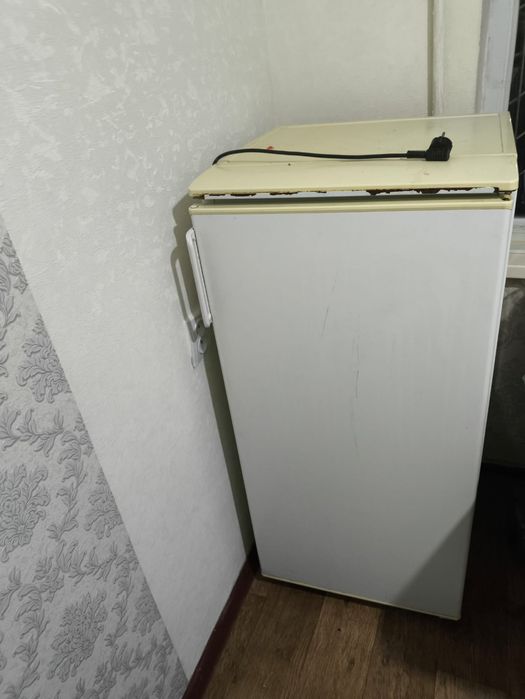 Холодиник бу рабочий