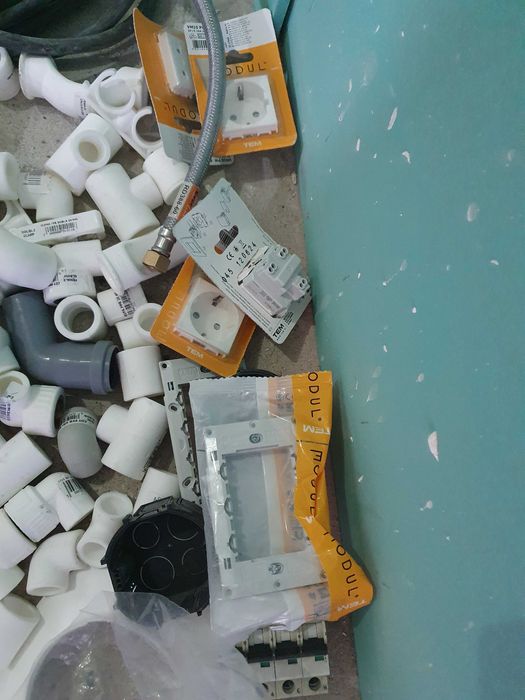 Diverse materiale de construcții instalati termice