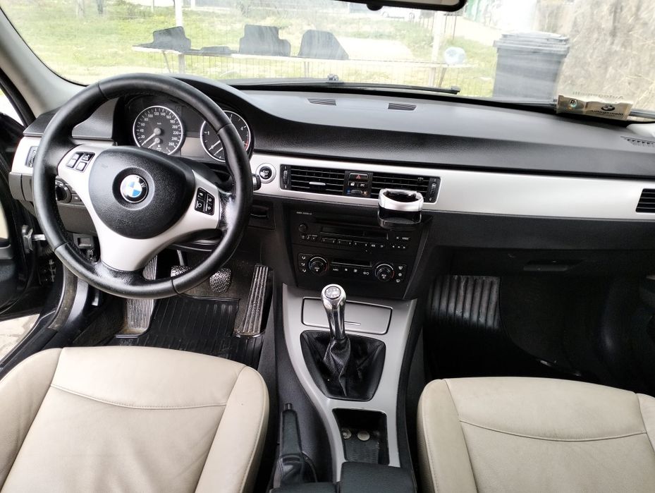 Vand BMW 320 E91                                      

* Of