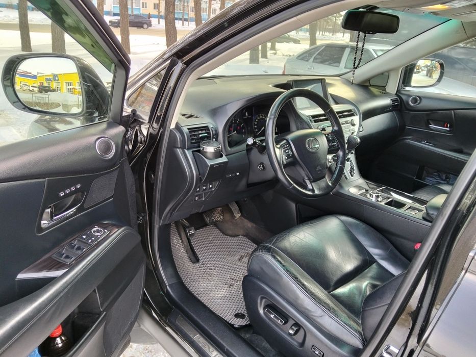 Продам lexus rx270