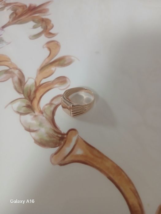 Продам перстень мужской размер 21