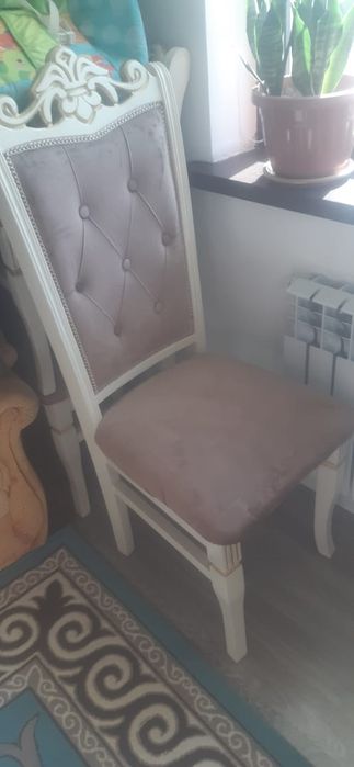 Стулья для гостинной