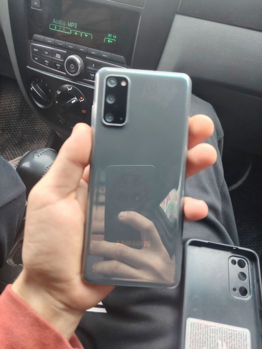 Samsung s20 5g 12/128 talik