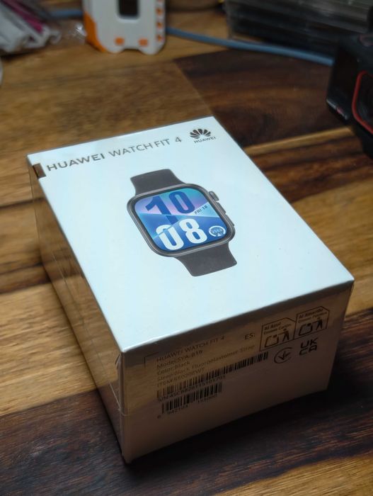 Часовник Huawei Watch Fit 4