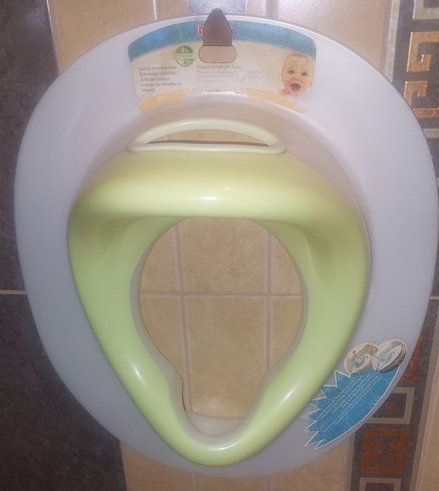 Детска седалка за тоалетна