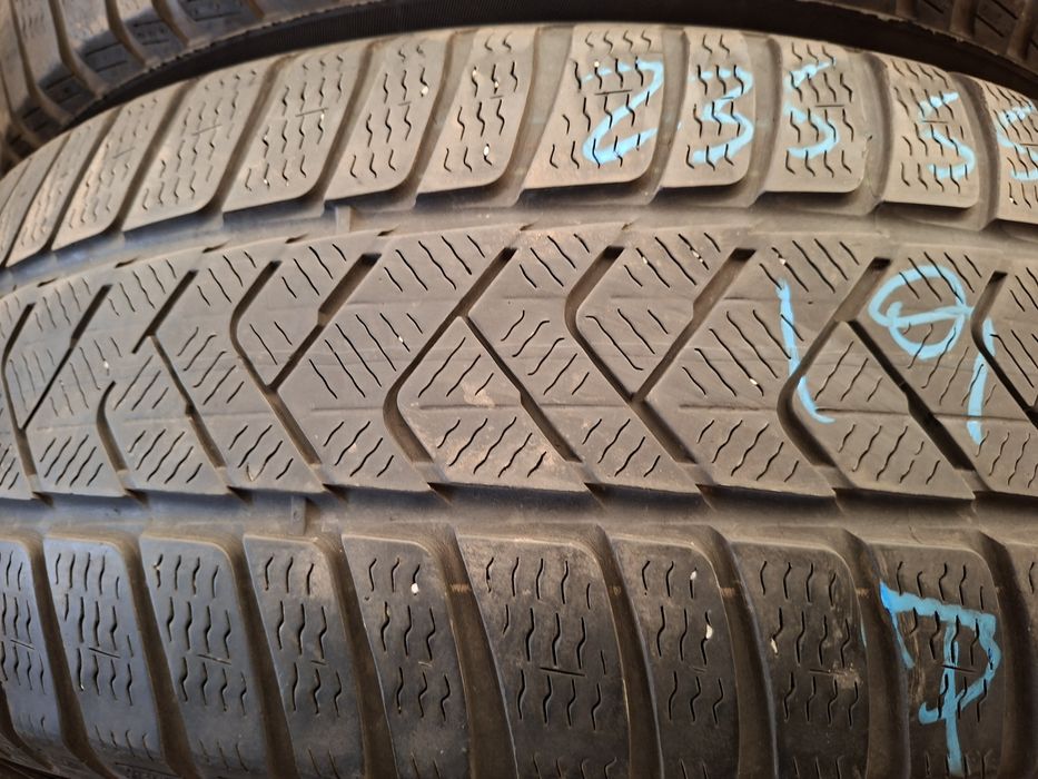 4 anvelope 235/55 R18 Pirelli