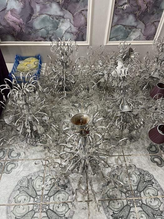 Продается люстра