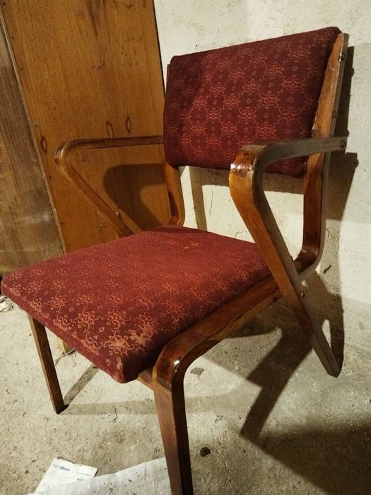 Столове различни видове