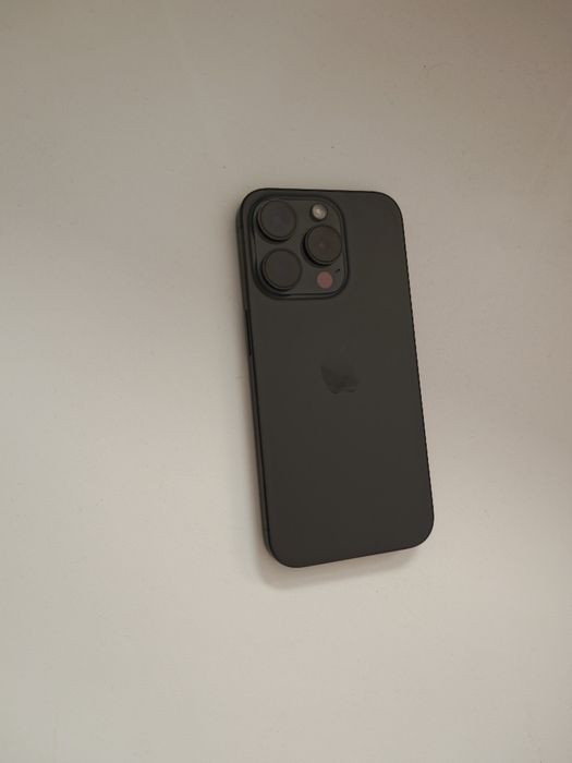 iPhone 15 pro 256гб