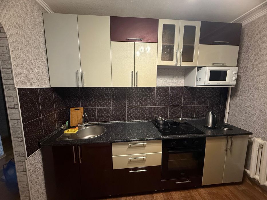 Продам кухонный гарниту