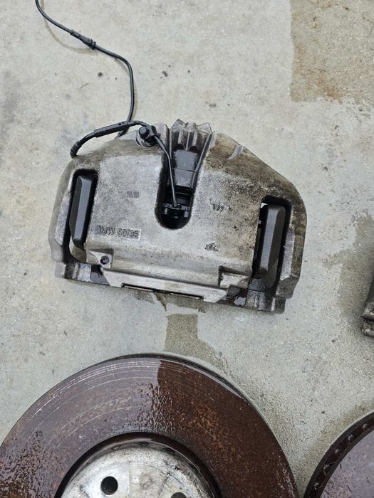 Бмв Предни апарати  и дискове 550 Ф07 Ф10  Bmw f07 f10