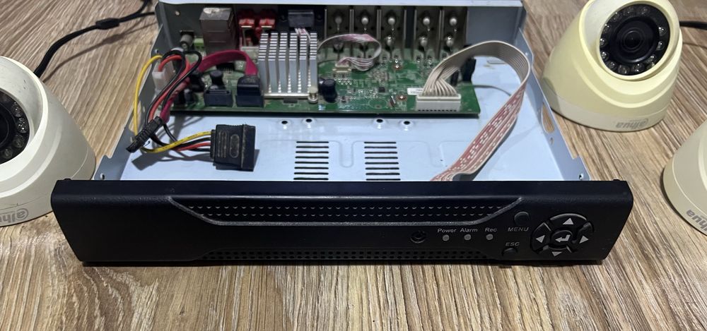 Видеонаблюдение три камеры