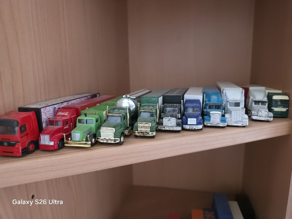 Продавам лот от играчки
