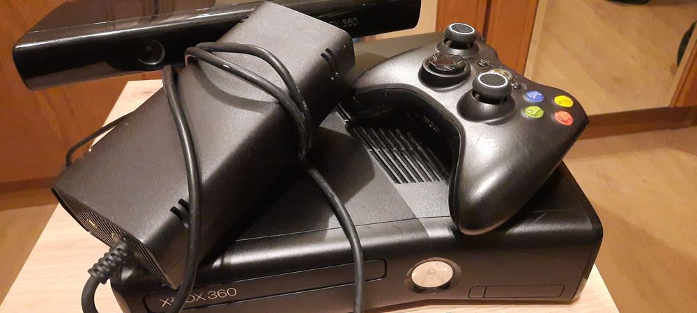 Xbox360  cu kinekt  modat rgh3