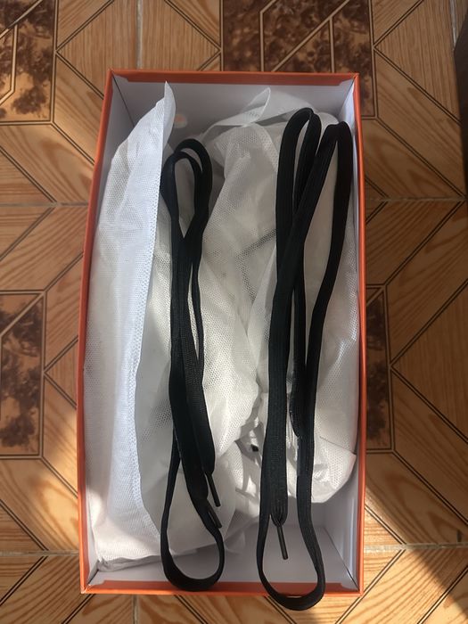 Продаю кеды Balmain