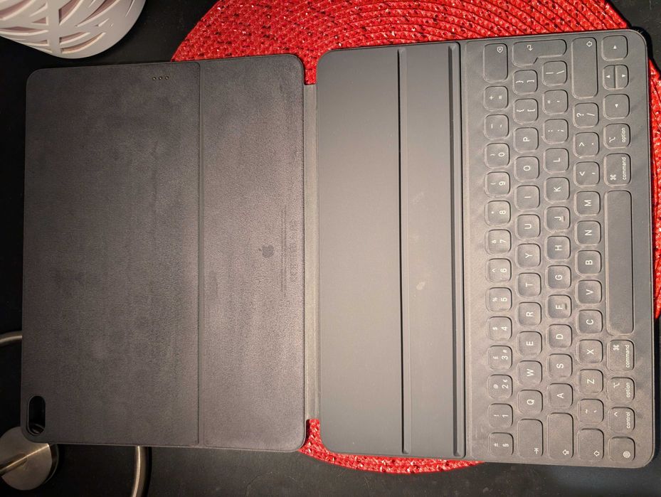 Apple Keyboard Smart Folio iPad Pro 3rd si Air M2 2024-2025 12.9"A2039