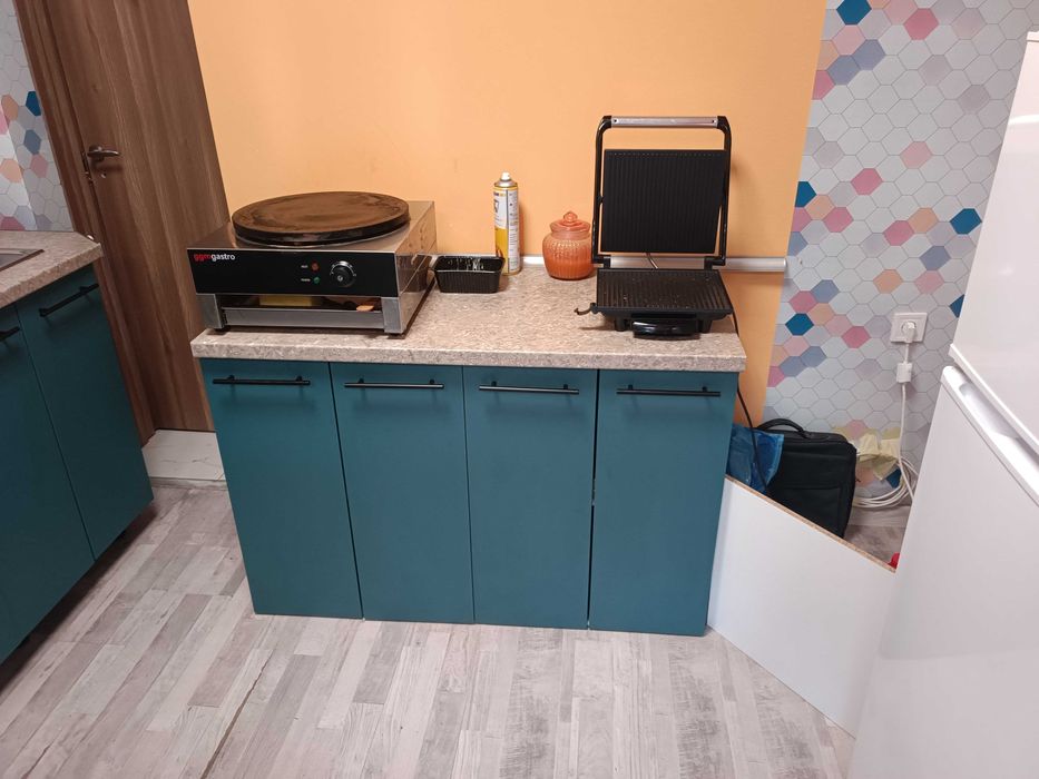 Комплект шкафове,цвят петрол!