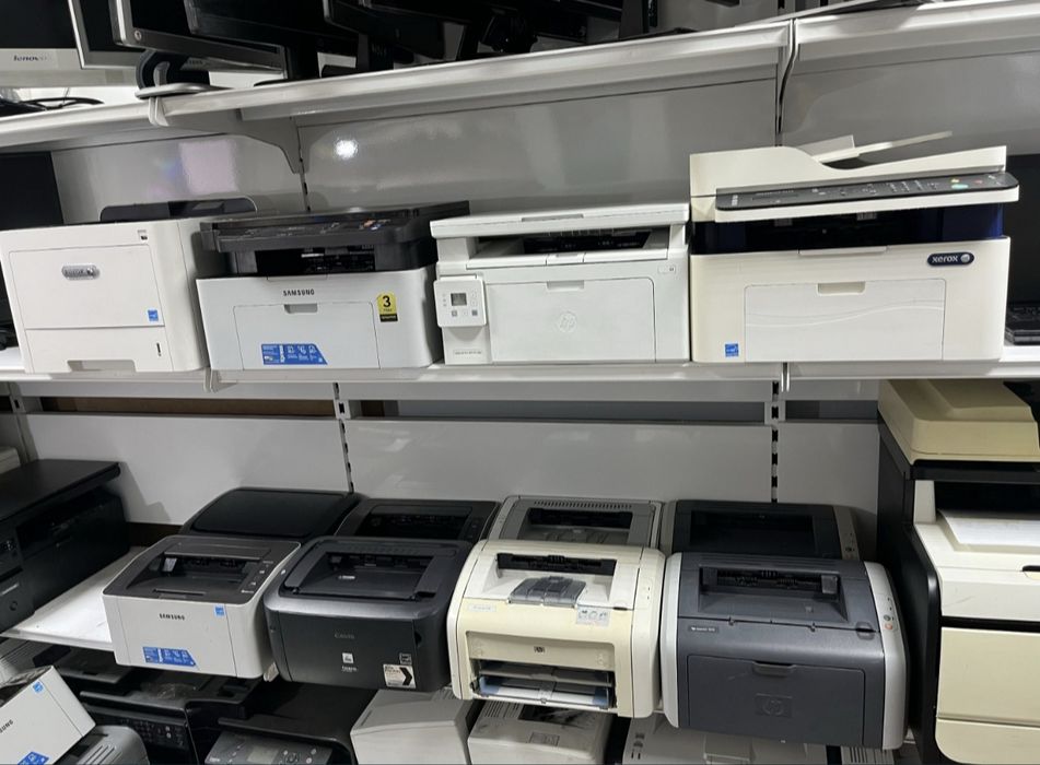 Принтера ,МФУ ,мониторы ноутбуки.