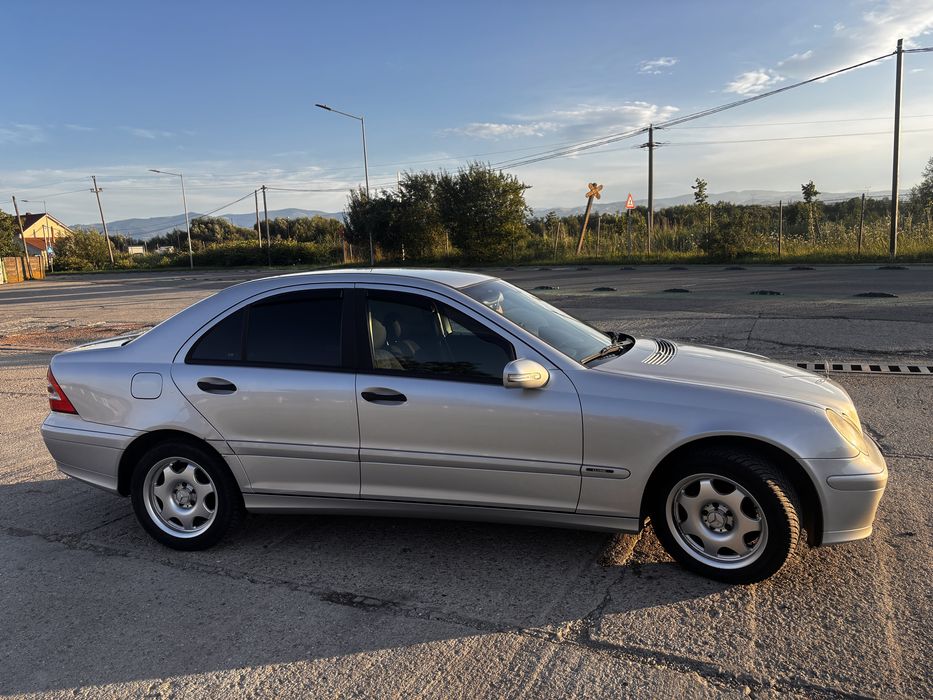 MERCEDES-BENZ C-Class 2005 — imagine 2