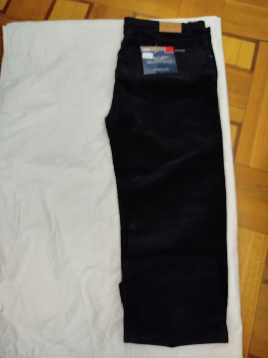 Джинсы вельвет  montana w42 L42