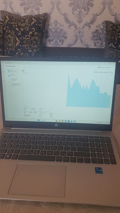 Notebook sotiladi