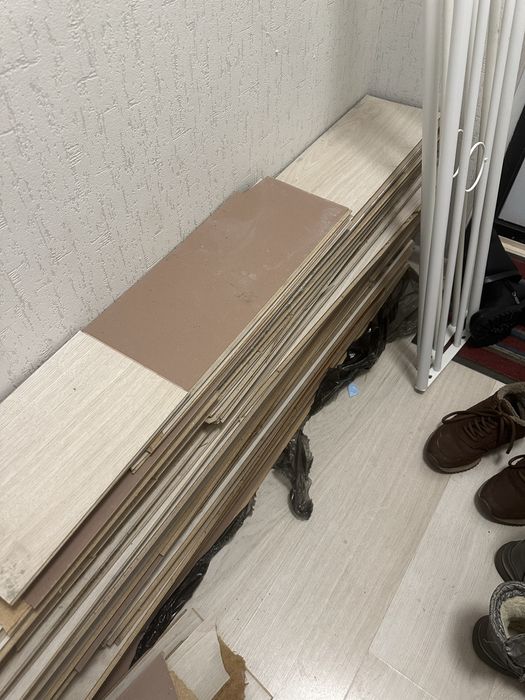 Ламинат б/у отдам срочно!