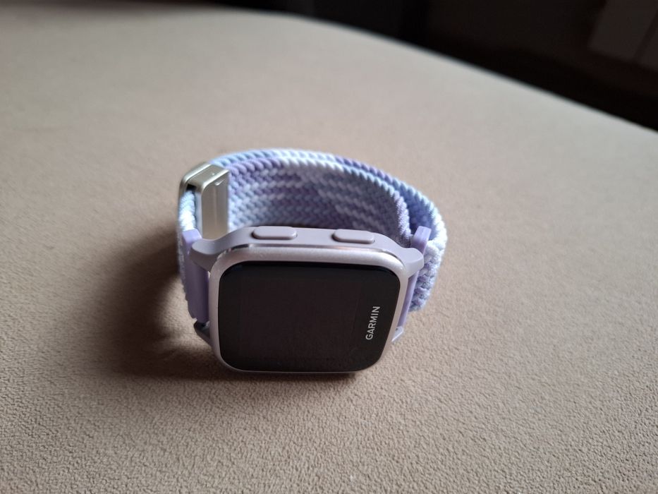 Смарт часовник Garmin Venu SQ