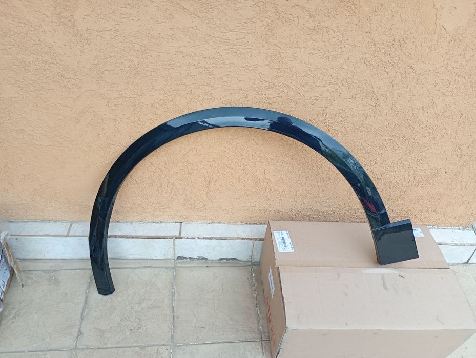 Ornament stânga audi Q8 cod 4M8853717A