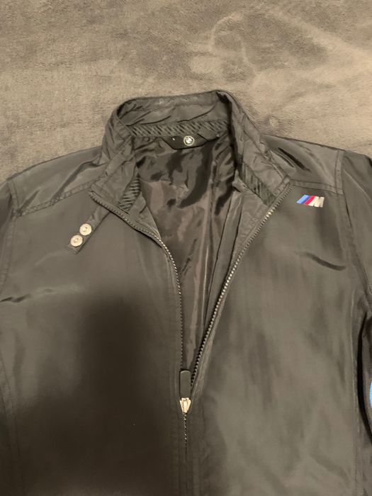 Продавам оригинално яке на BMW, размер S