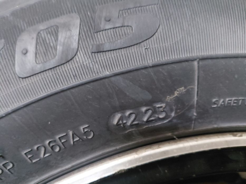 Диски R15 продам с шинами