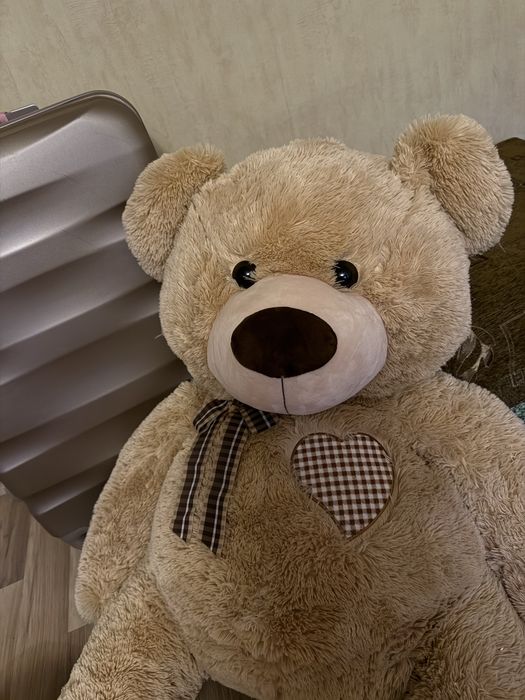 Голямо плюшено мече 1,20см.