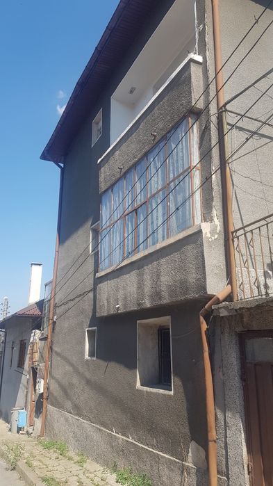 Продава къща в гр.Кюстендил