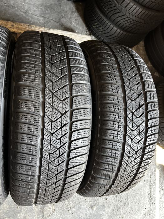 4 anvelope iarna 225/45/19 , Pirelli , RunFlat , 6-6.7 mm !