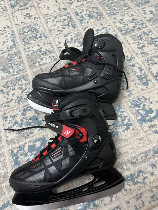 Продам коньки состояние идеальное размер 40