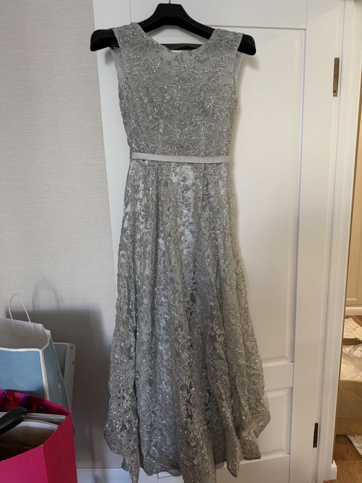 Продам вечерние платья