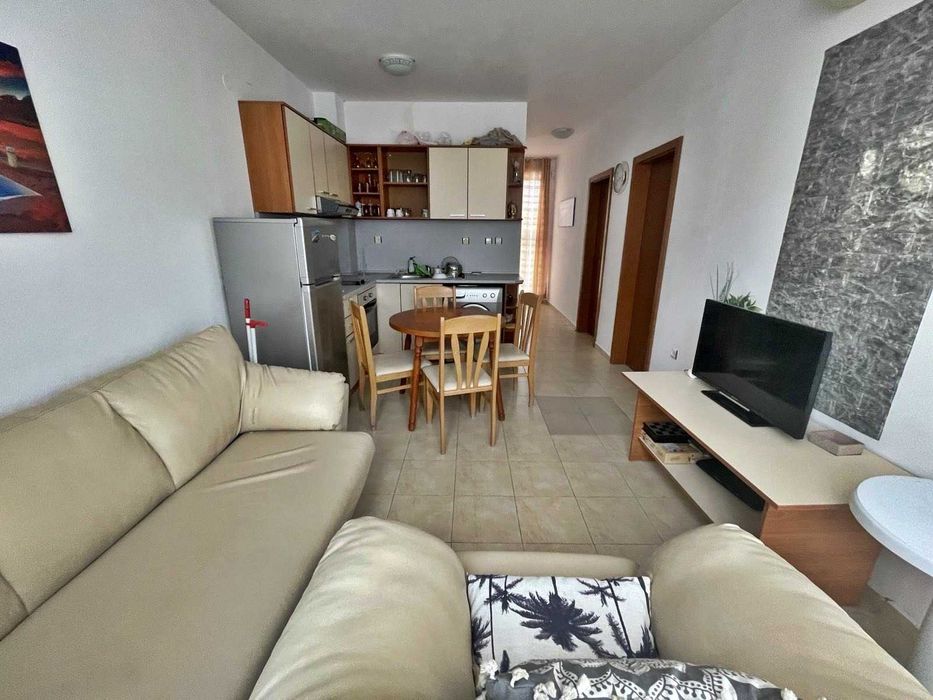 Продава се Тристаен апартамент в к.к. Слънчев бряг - 68 кв.м за 622 €/кв.м - Снимка #2
