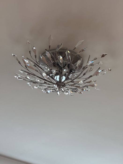 Продам люстру хрустальную, состояние хорошее