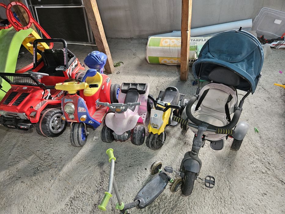 Toate jucăriile din imagine ( topogan , masinute , bicicleta,etc