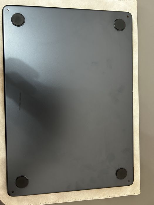 Продам MacBook Air 13,6 M2 Midnight