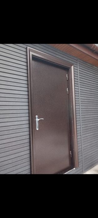 Металлические двери.