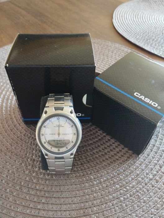 Часовник Casio  като нов