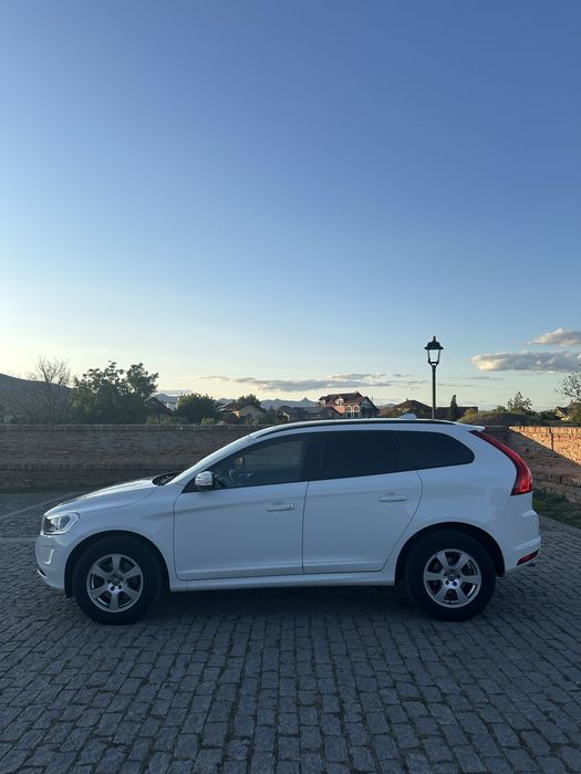 VOLVO XC60 2016 — imagine 4