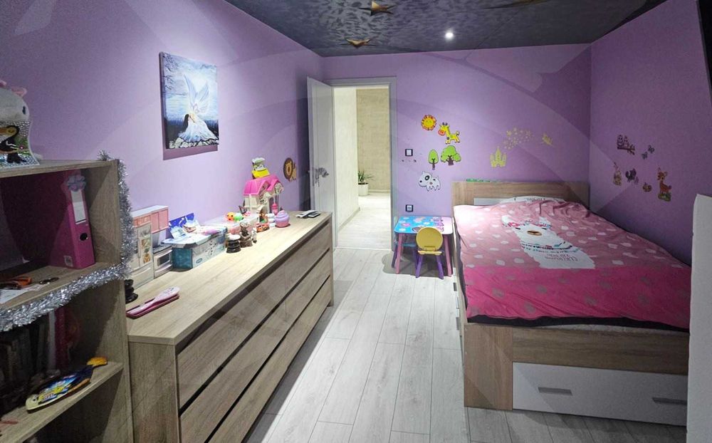 Продава се Тристаен апартамент в Пловдив, Младежки Хълм - 102 кв.м за 2432 €/кв.м - Снимка #2