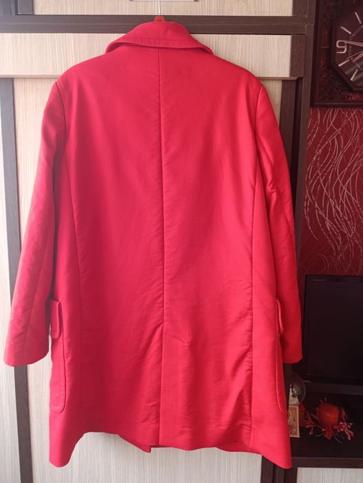 Женская одежда в идеальном состоянии.