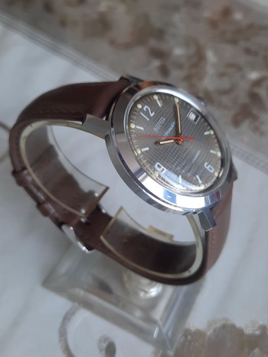 Часы Восток-17камней